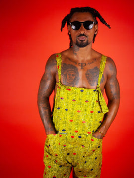 Afrikanische Dungarees in Gelb Optisch