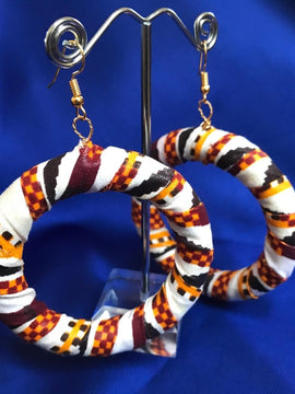 Créoles africaines en imprimé noir orange blanc - Boucles d'oreilles Zero Waste recyclées