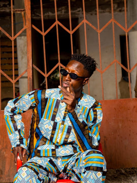 Maglietta di stampa africana in blu e giallo Ankara