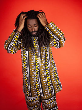 Camisa con estampado africano en tela de barro