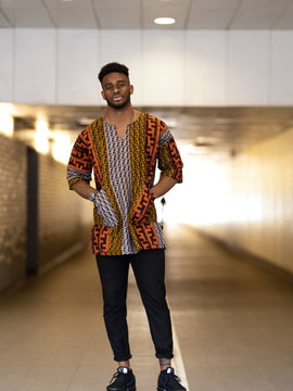 Camisa con estampado africano en azul y amarillo Ankara