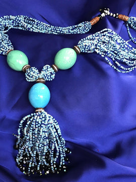 Afrikanische Statement-Kette mit Masai-Perlenstickerei