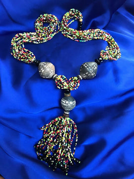 Afrikanische Statement-Kette mit Masai-Perlenstickerei