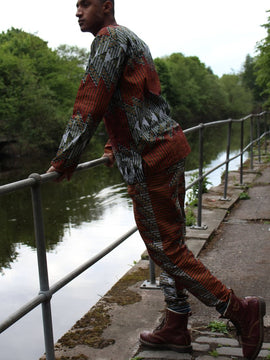 Pantalones Ankara con estampado africano rojo y naranja