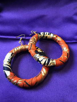 Hippie-Ohrringe in Orange Gold Print - Null Abfall